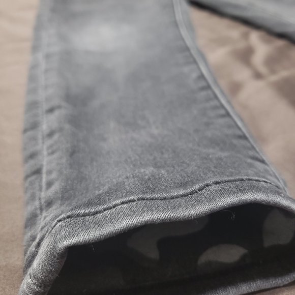 Gap Denim Jeans Black Slim Tough Durable Distressed Look 4T Size Brand New NWOT - Picture 4 of 6